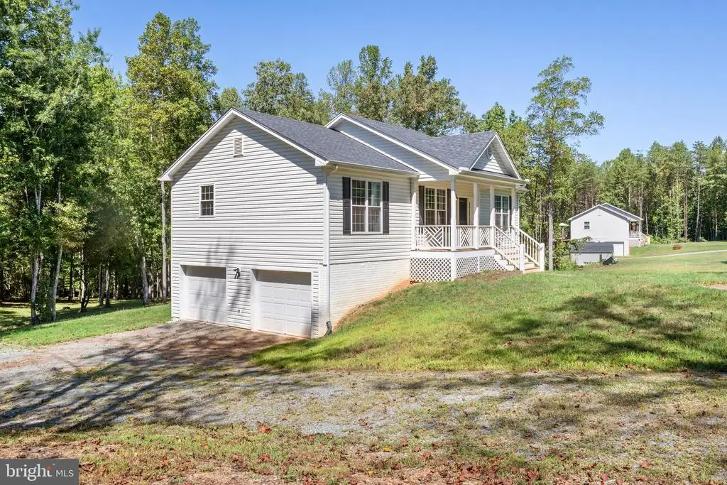 887 Hickory Creek Rd, Louisa, VA 23093 - #1