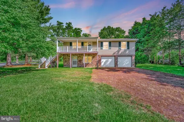 1406 Lakeview Pkwy, Locust Grove, VA 22508