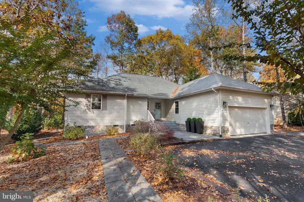 214 Monument Rd, Locust Grove, VA 22508 - #1