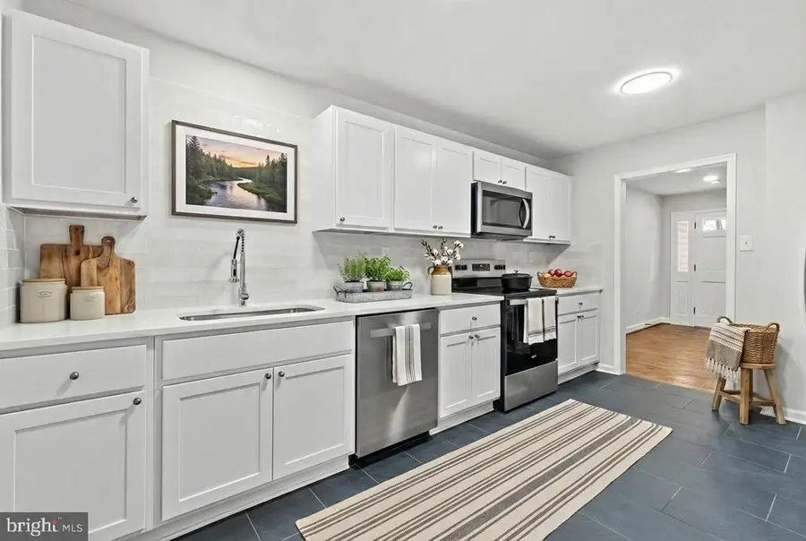 10316 Meadows Rd, Locust Grove, VA 22508 - #3