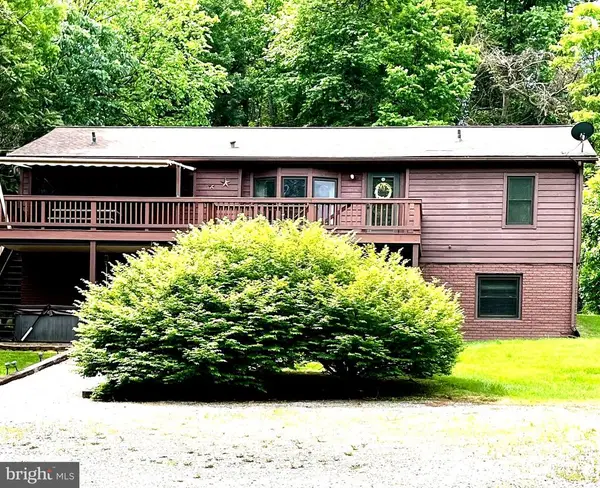 400 Fork River Rd N, Shenandoah, VA 22849