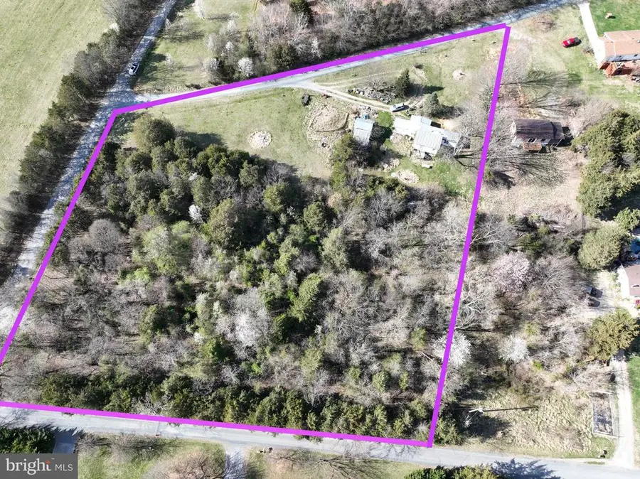 140 Airstrip Rd, Luray, VA 22835 - Image #2