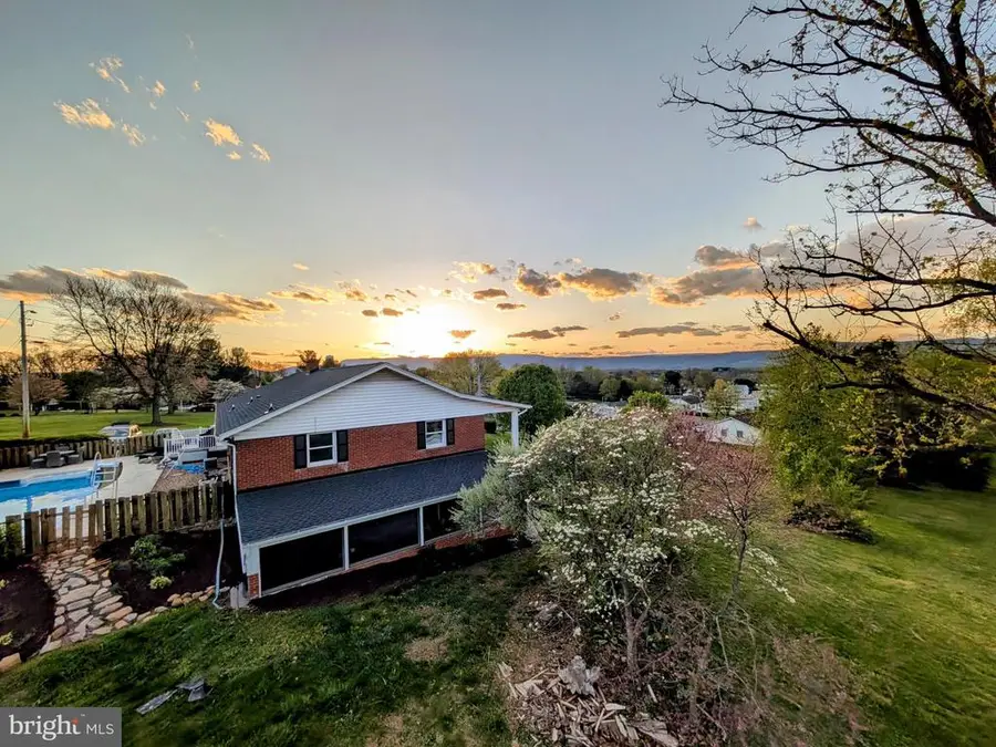 15 Painter St, Luray, VA 22835 - Image #3