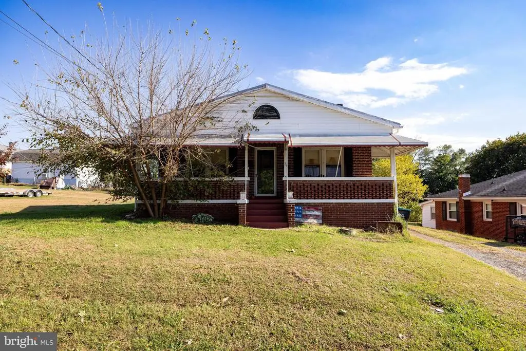 34 Oflinn St, Luray, VA 22835 - #1