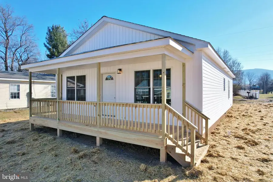 240 Deford Ave, Stanley, VA 22851 - #2