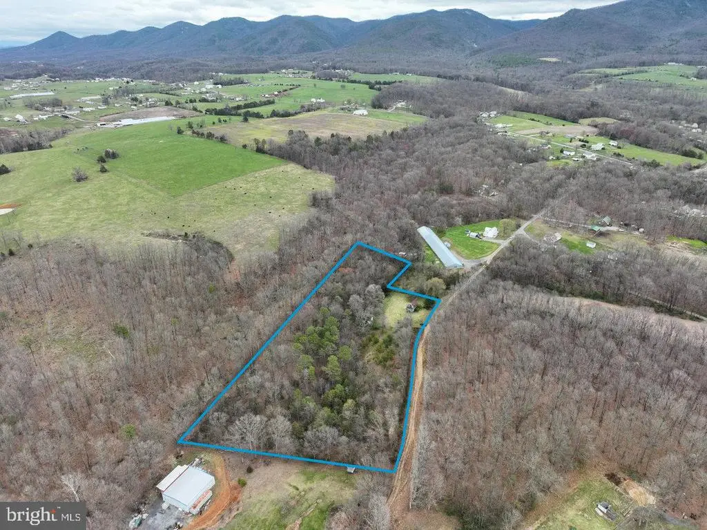 533 Railroad Ave, Shenandoah, VA 22849 - #1