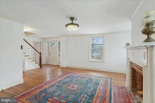 126 Overall Rd, Bentonville, VA 22610