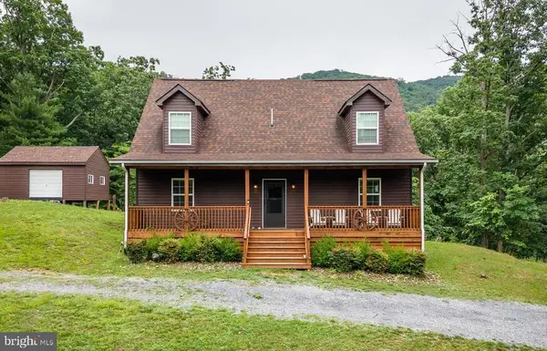 159 Park View Ln, Shenandoah, VA 22849