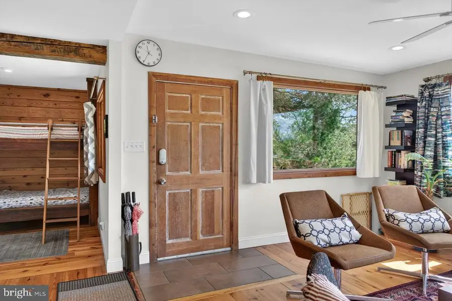 6261 Page Valley Rd S, Luray, VA 22835 - #3