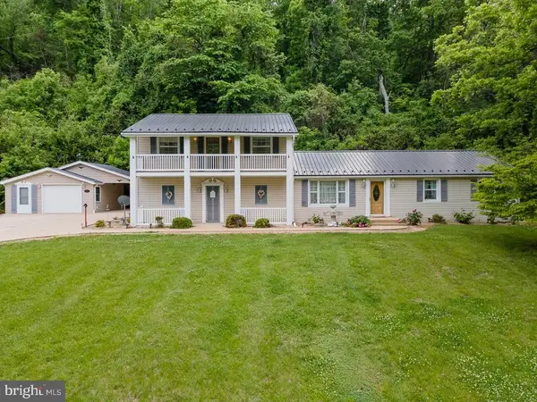 2586 Pine Grove, Stanley, VA 22851