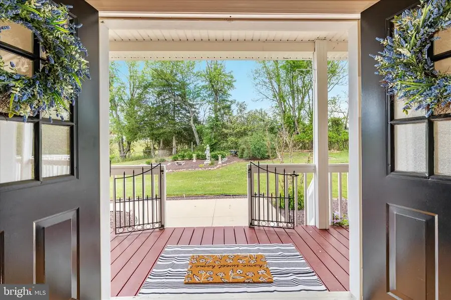 1050 Almond Dr, Luray, VA 22835 - #3