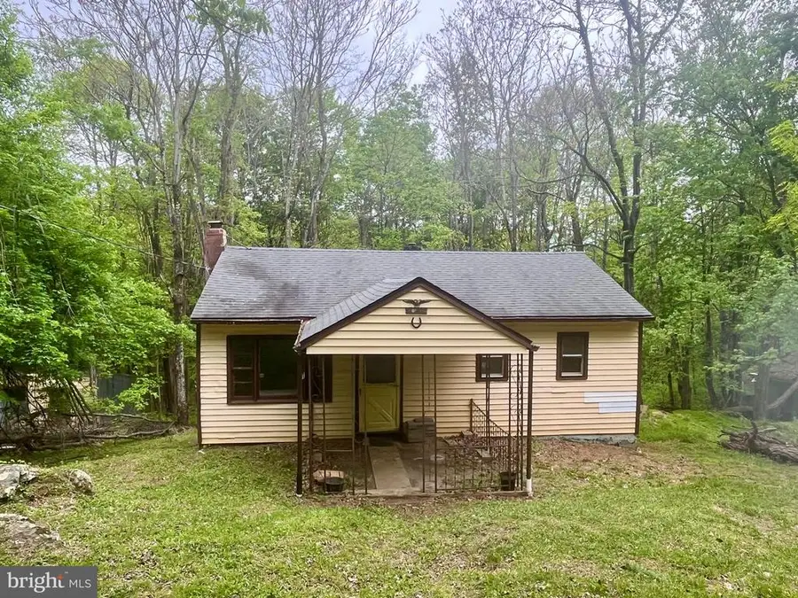 536 Circle Dr, Stanley, VA 22851 - #2