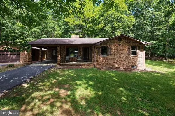 2416 Newport Rd, Shenandoah, VA 22849