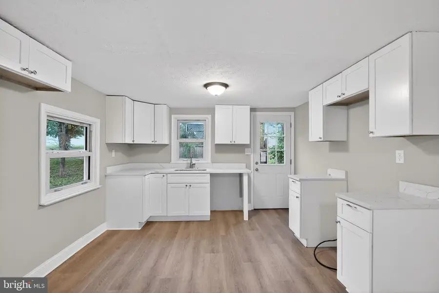 586 Eldon Yates Dr, Stanley, VA 22851 - #3
