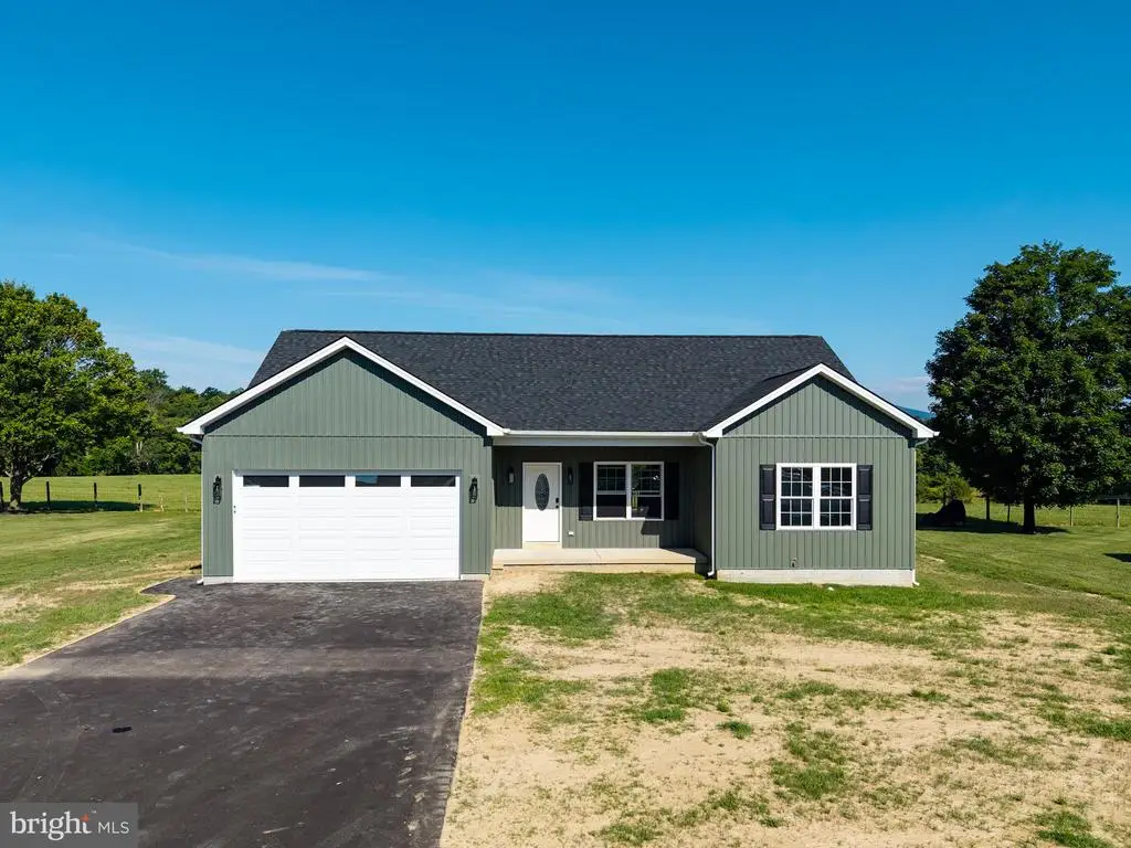 131 Deerfield Estates Dr, Stanley, VA 22851 - #1
