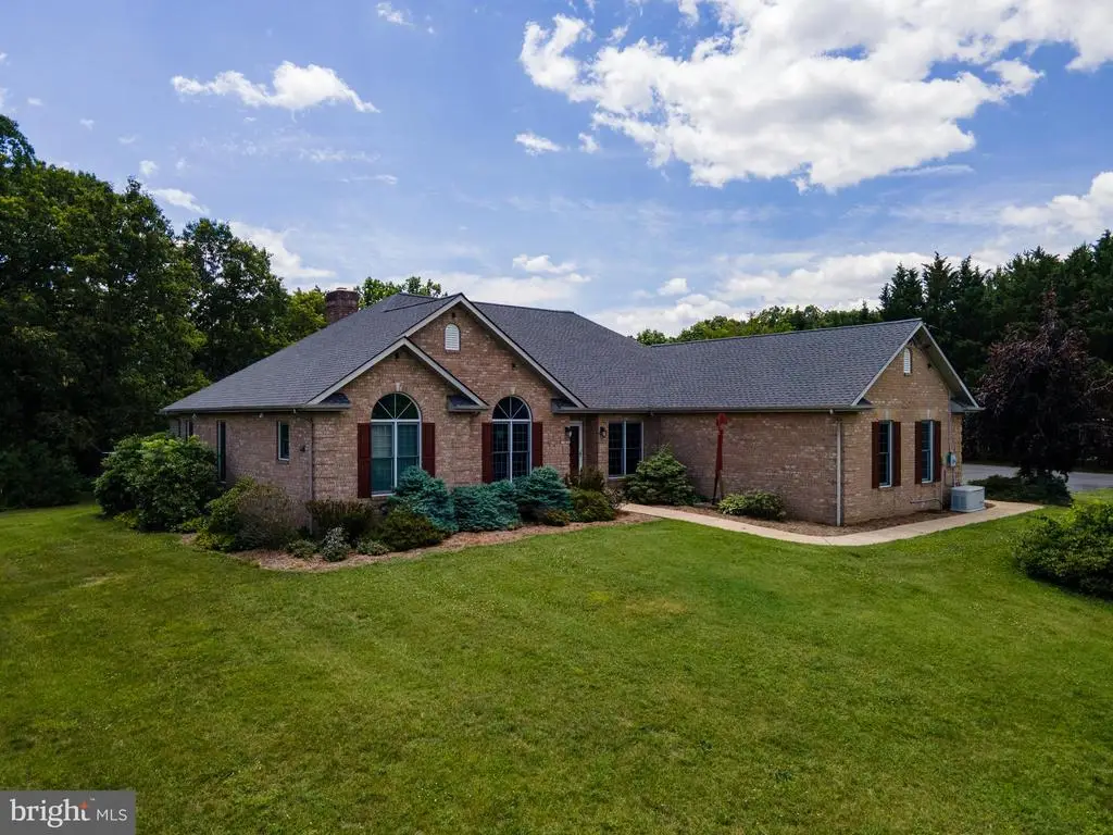 825 Parkview Estates Rd, Luray, VA 22835 - #1