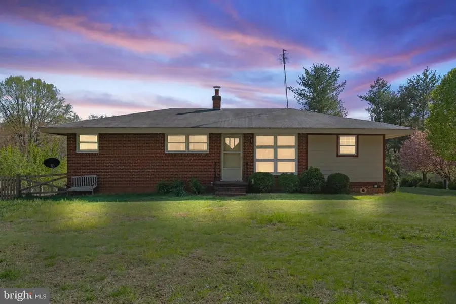 571 Richmond Rd, Amissville, VA 20106 - #2