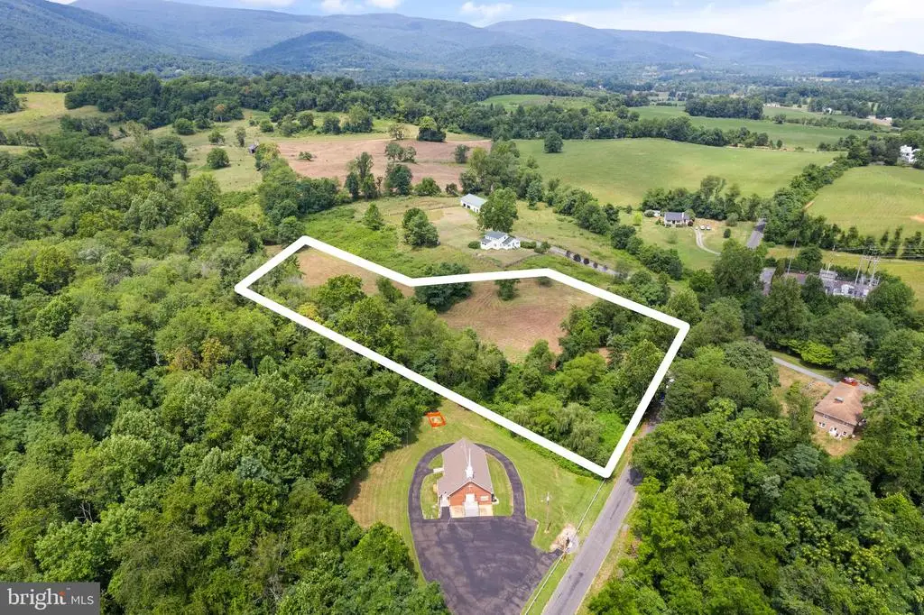 Aileen Road, Flint Hill, VA  - #1