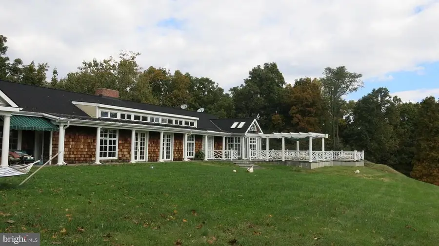 200 Fogg Mountain Ln, Flint Hill, VA 22637 - #3