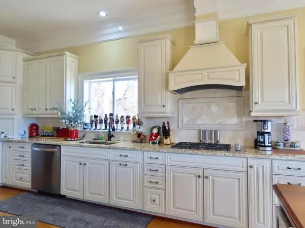 65 Clark Ln, Washington, VA 