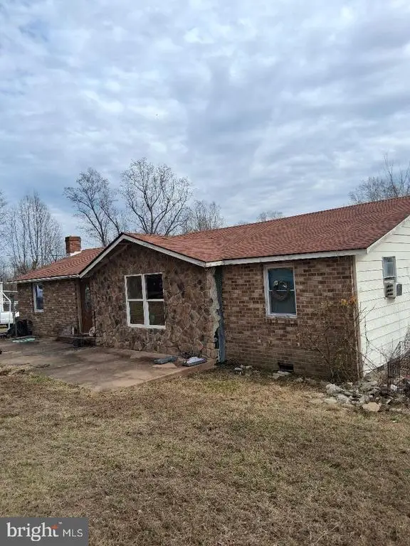 268 Rollins Ford Rd, Amissville, VA 20106