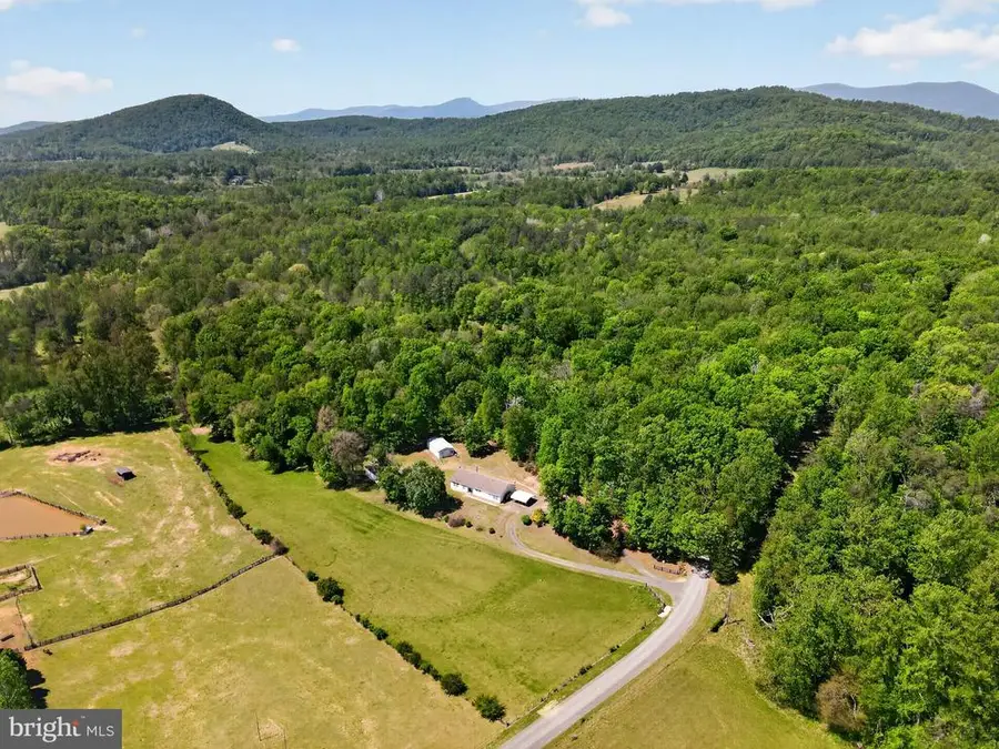 178 Lizzie Mills Rd, Castleton, VA 22716 - #3