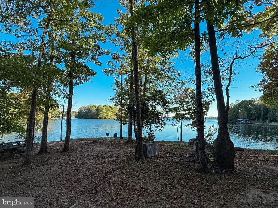 3819 Breaknock Rd, Bumpass, VA 23024 - Image #2