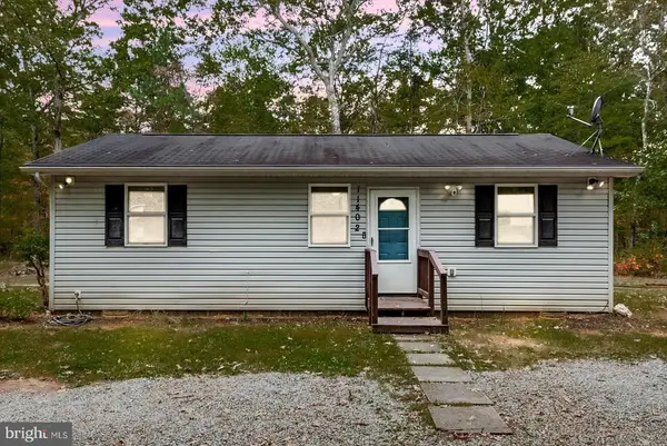 11402 Railroad Ln, Locust Grove, VA 22508