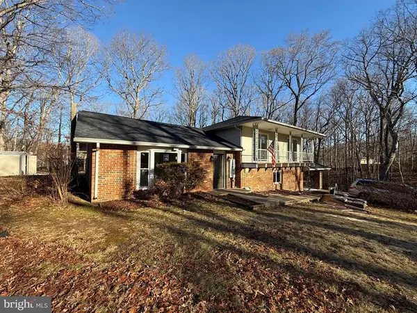 3903 Swanson Ct, Fredericksburg, VA 22408