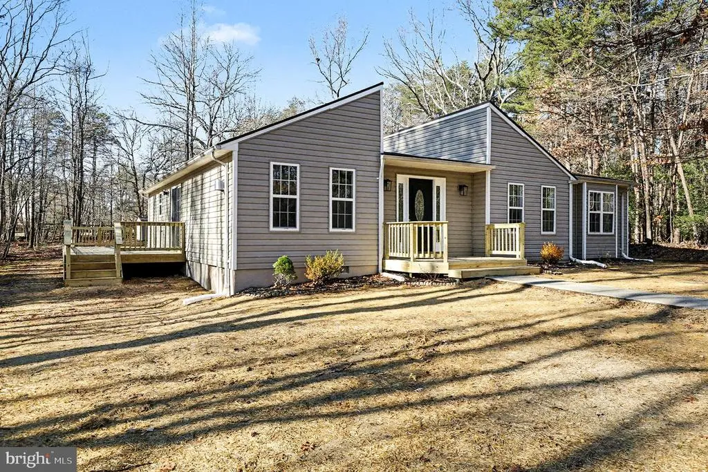 8610 Flippo Dr, Fredericksburg, VA 22408 - #1