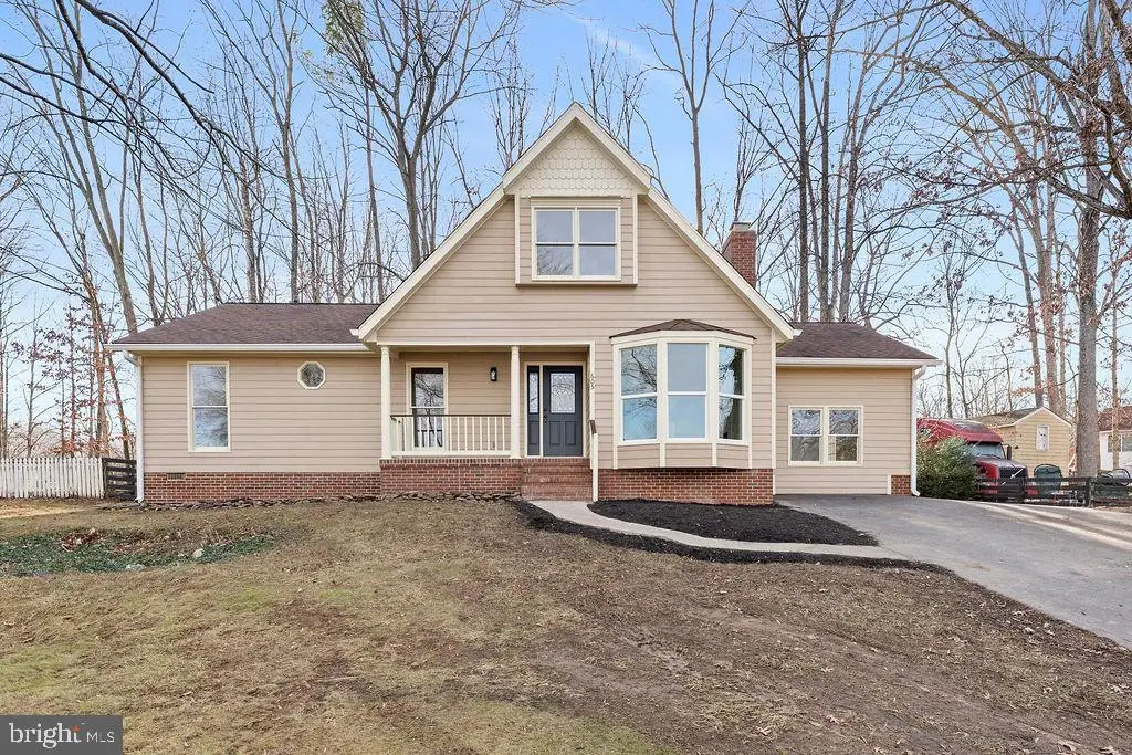 605 Lamplighter Dr, Fredericksburg, VA 22407 - #1