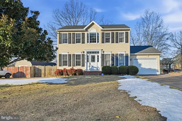 8705 New Castle Ct, Fredericksburg, VA 22408