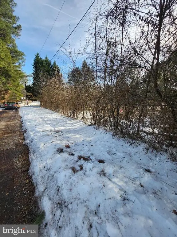 9546 Rapidan Dr, Fredericksburg, VA 22407