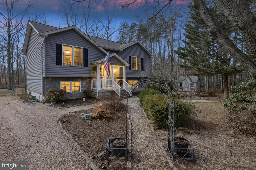 8507 Leslie Ct, Fredericksburg, VA 22407 - #1