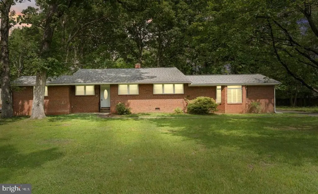 12103 Andora Dr, Fredericksburg, VA 22407 - #1