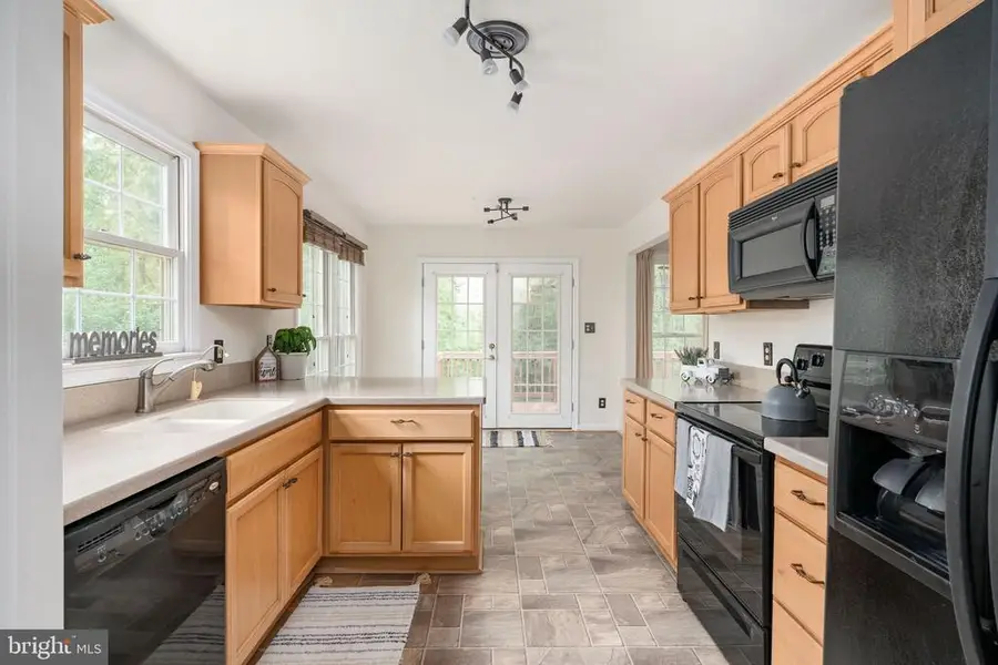 9805 Kenmore Ct, Fredericksburg, VA 22408 - #3