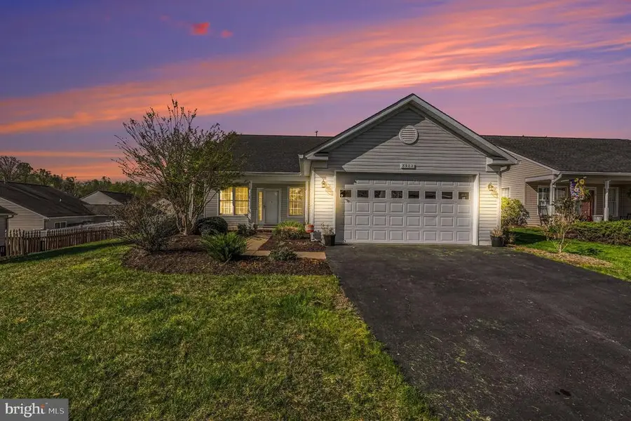 6902 Castleton Dr, Fredericksburg, VA 22407 - #2