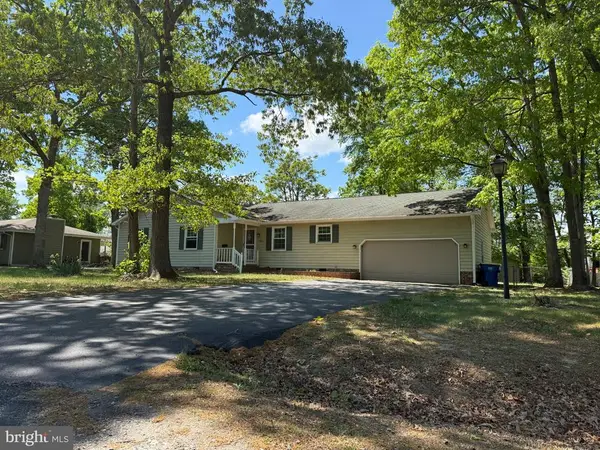 10800 Woodland Dr, Fredericksburg, VA 22407