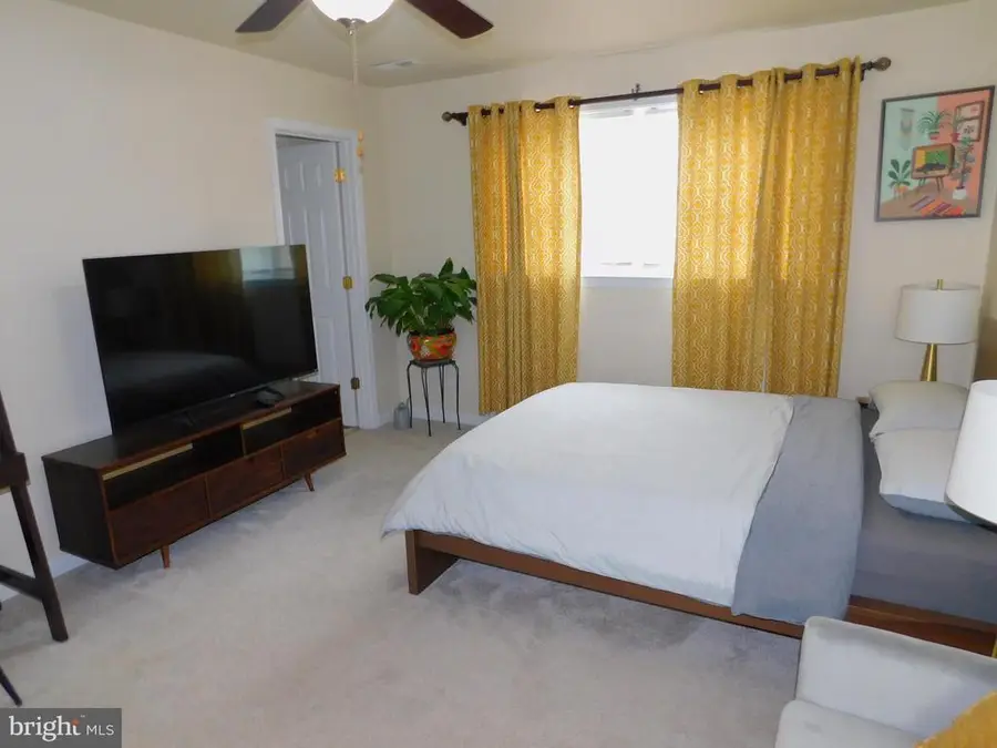 142 Mansfield St, Fredericksburg, VA 22408 - #3