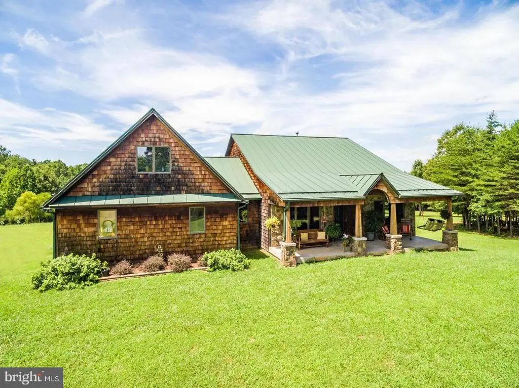 7522 Stubbs Bridge Rd, Spotsylvania, VA 22551 - #1