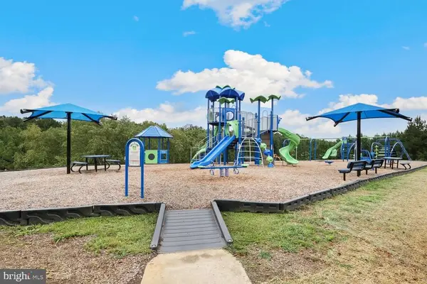 9210 Wood Creek Cir, Fredericksburg, VA 22407
