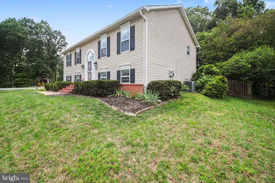 11700 Woodland View Dr, Fredericksburg, VA 22407 - #3