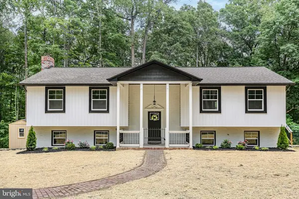 211 Hardwood Ln, Fredericksburg, VA 22408