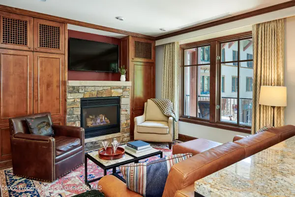 0075 Prospector Road #8202-Winter 6, Aspen, CO 81611