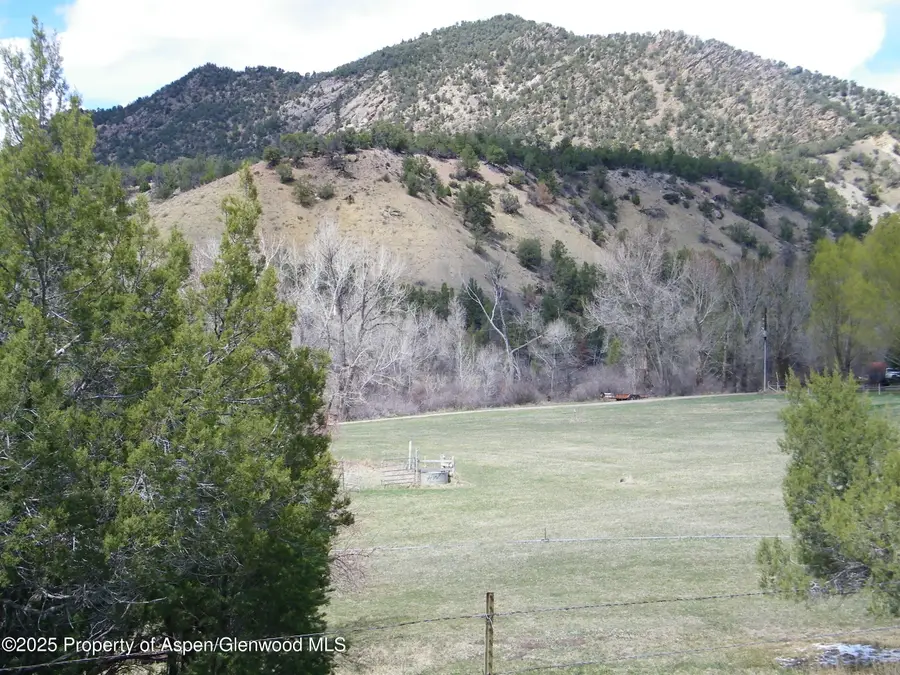 960 County Road 245, New Castle, CO 81647 - Image #2