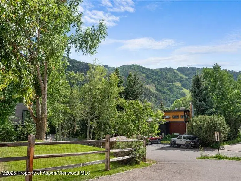 326 Midland Avenue #302, Aspen, CO 81611 - Image #2