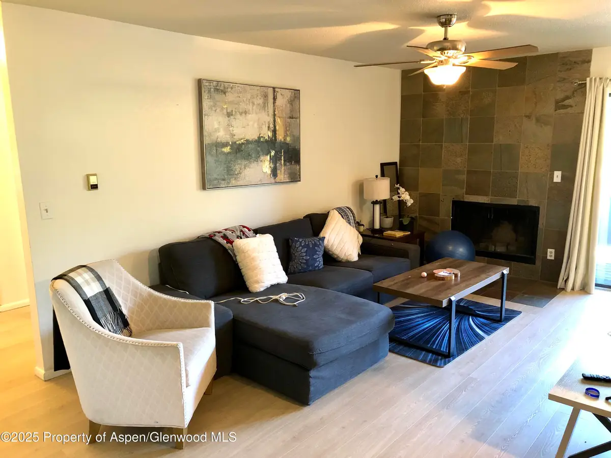 1527 Blake Avenue #201, Glenwood Springs, CO 81601 - Image #1