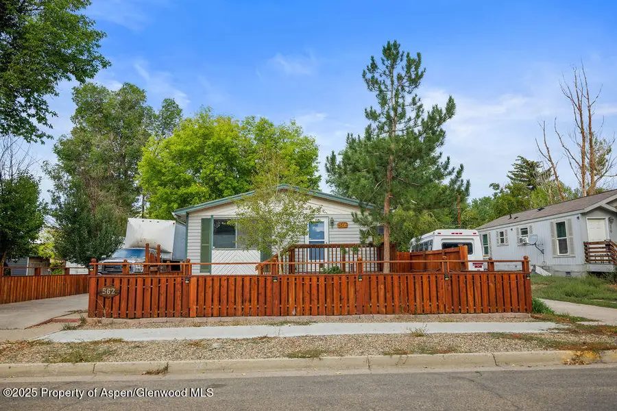 562 Rose Street, Craig, CO 81625 - Image #2
