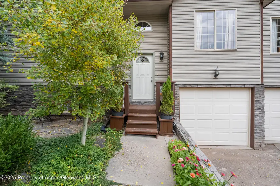 310 Mesquite Court, New Castle, CO 81647 - Image #2