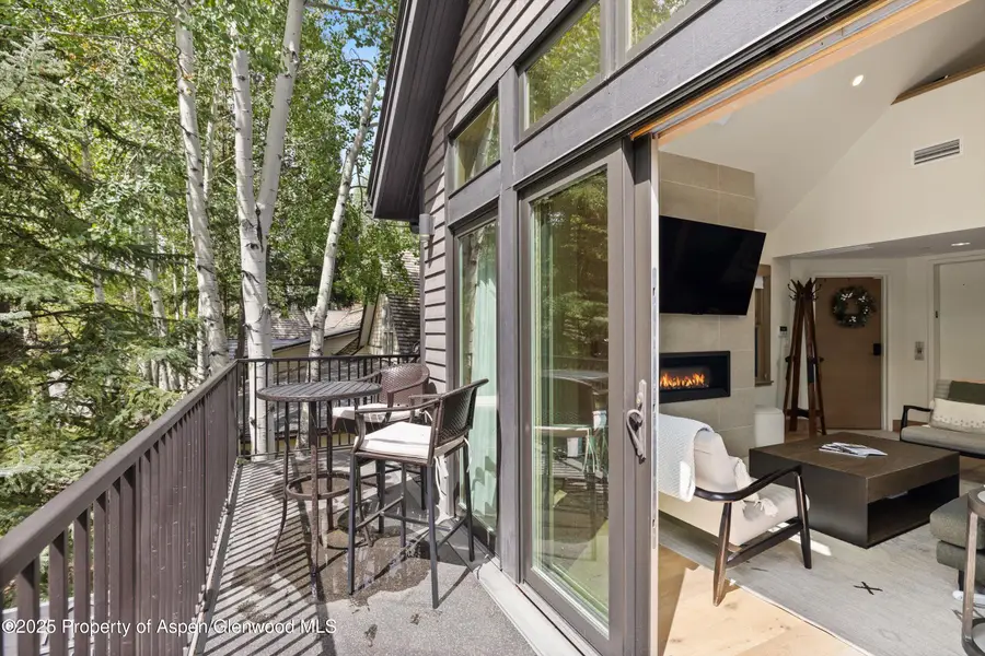 122 W Main Street, Aspen, CO 81611 - Image #3